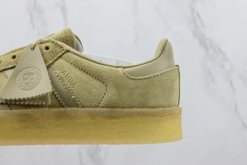 Tênis Adidas Kith Clarks 8th Street - Samba