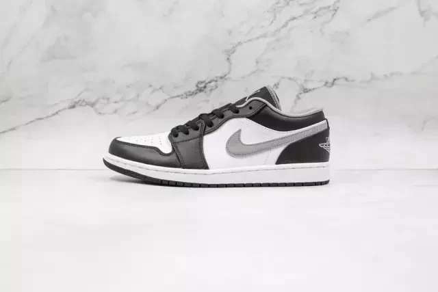 Tênis Air Jordan 1 Low - Black Medium Grey