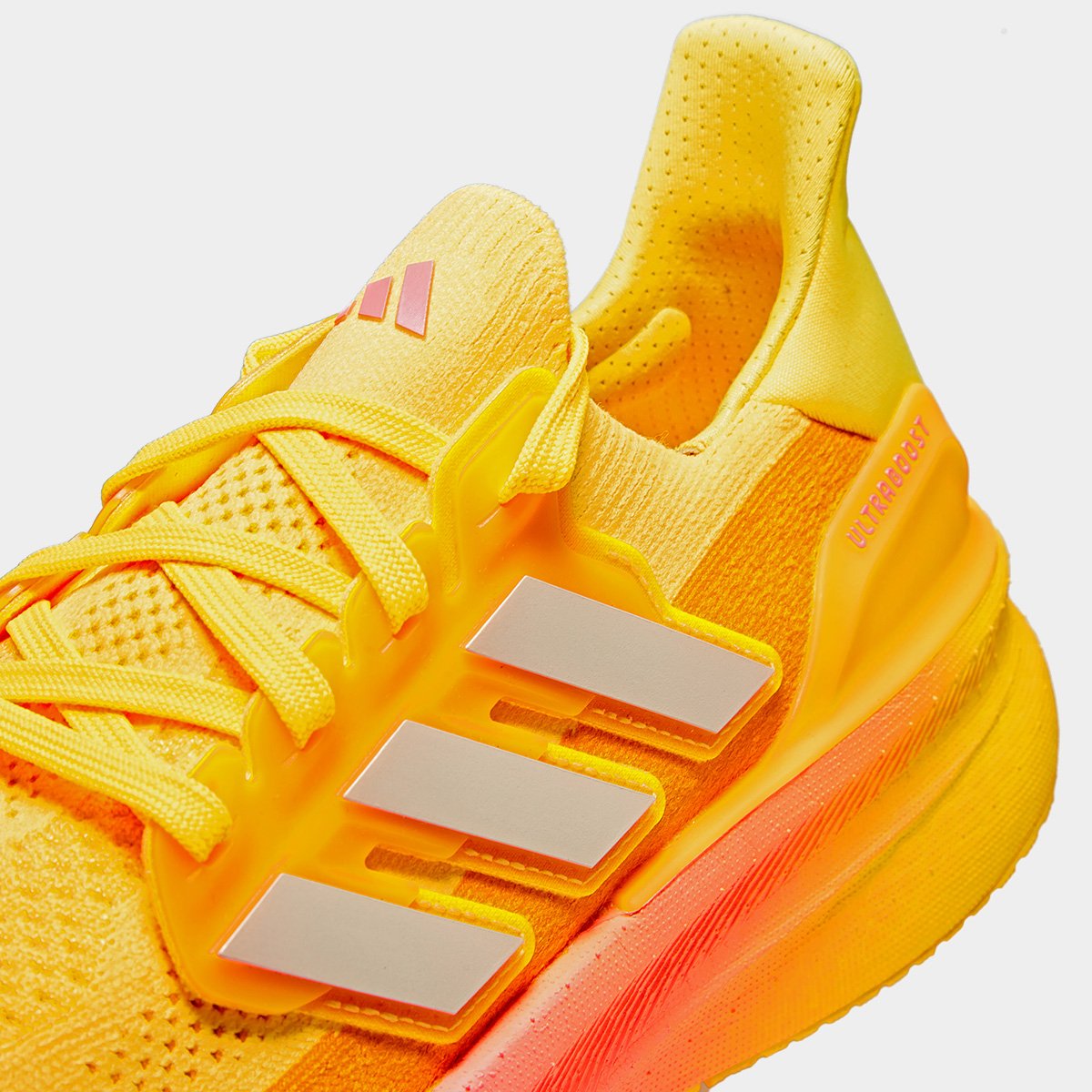 Tênis Adidas Ultraboost 5 Feminino - Laranja