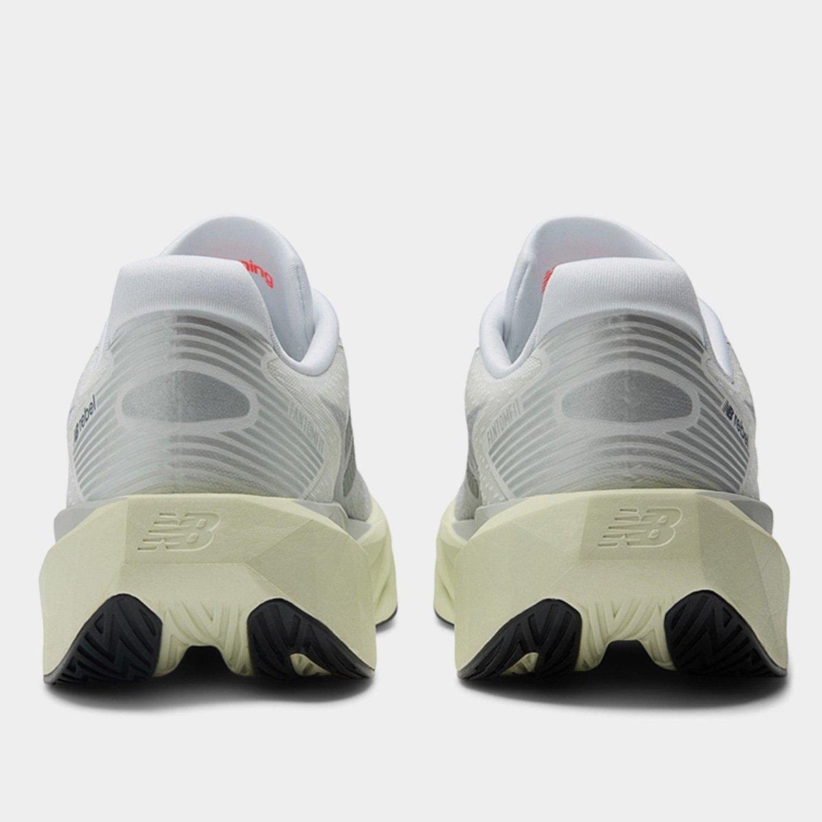 Tênis New Balance Fuelcell Rebel V5 Feminino - Cinza