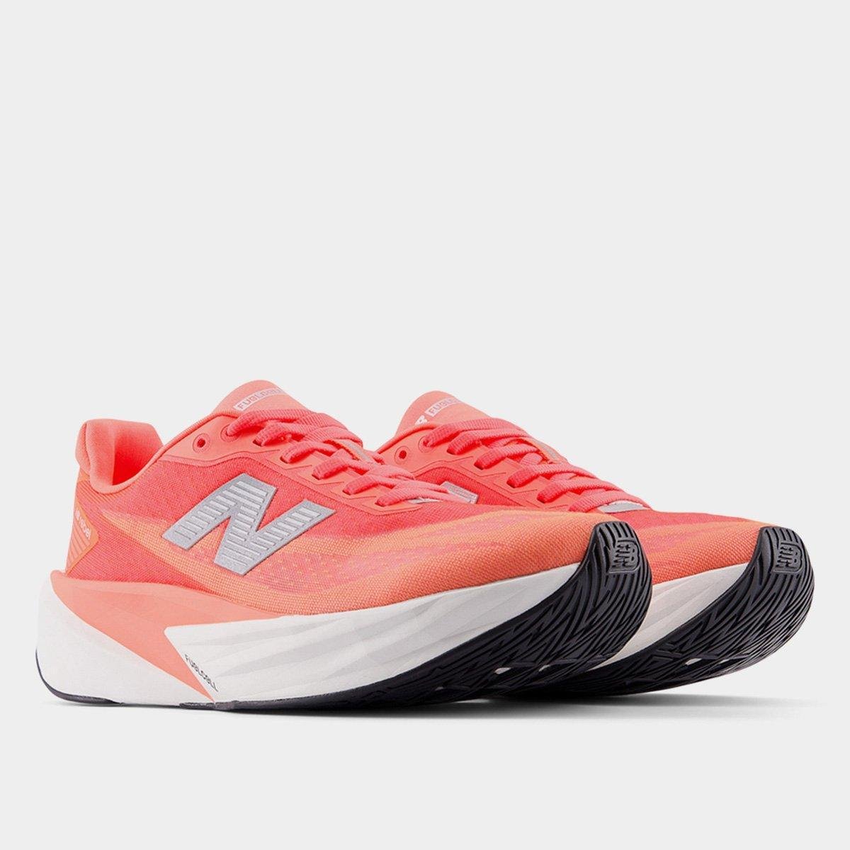 Tênis New Balance Fuelcell Rebel V5 Feminino - Laranja