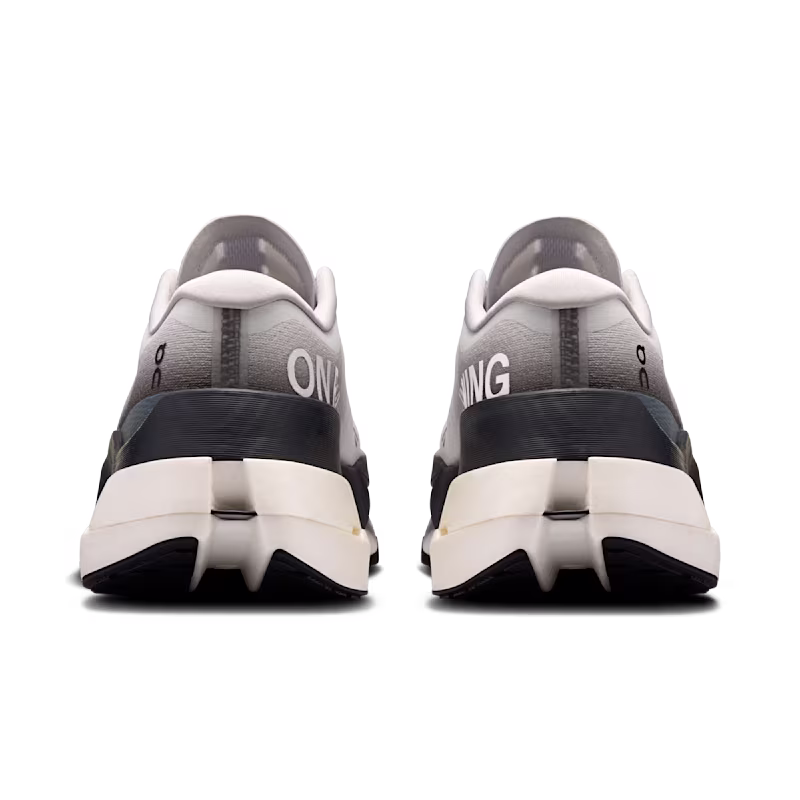 Tênis ON Cloudboom Max Masculino - White  |  Black