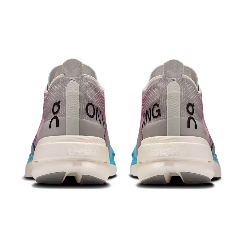 Tênis ON Cloudboom Strike Feminino - White  |  Horizon